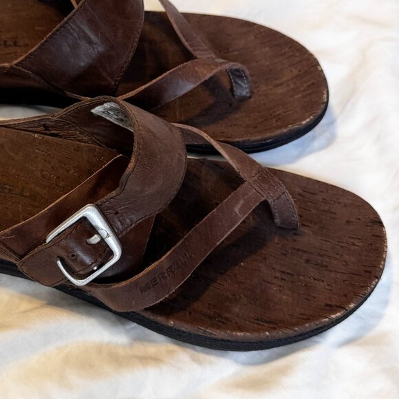 Women's Around Town Thong Buckle Sandals Brown - Picture 4 of 7